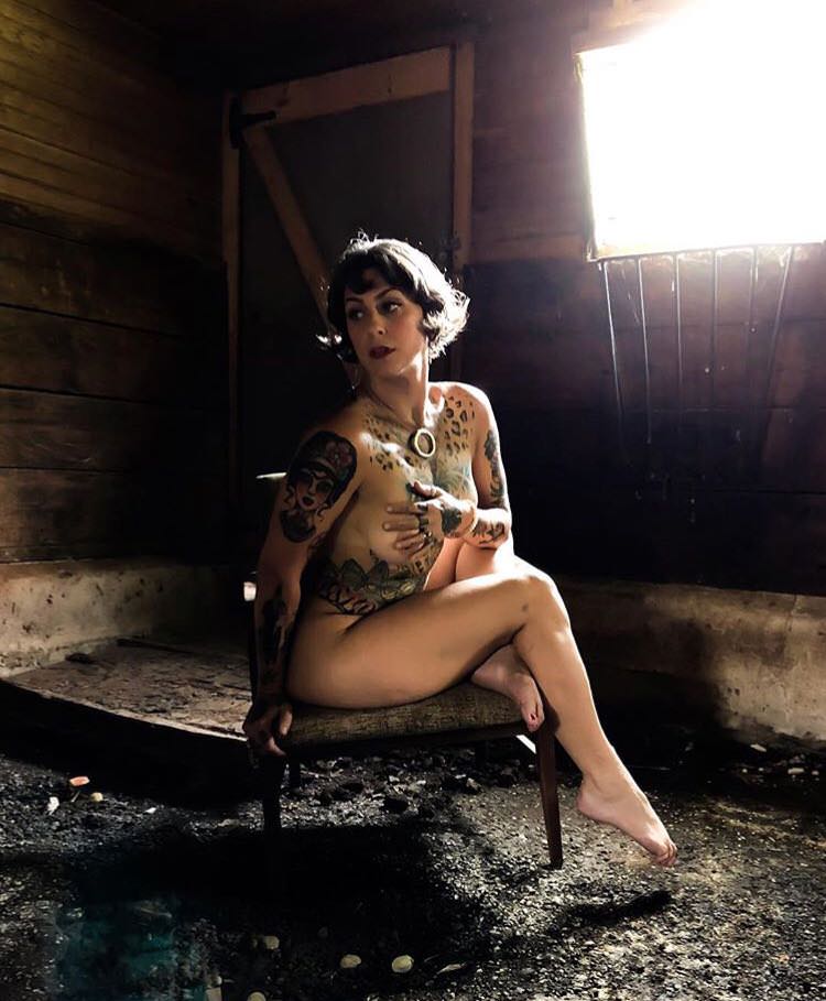 American Nude Picker Danielle Colby